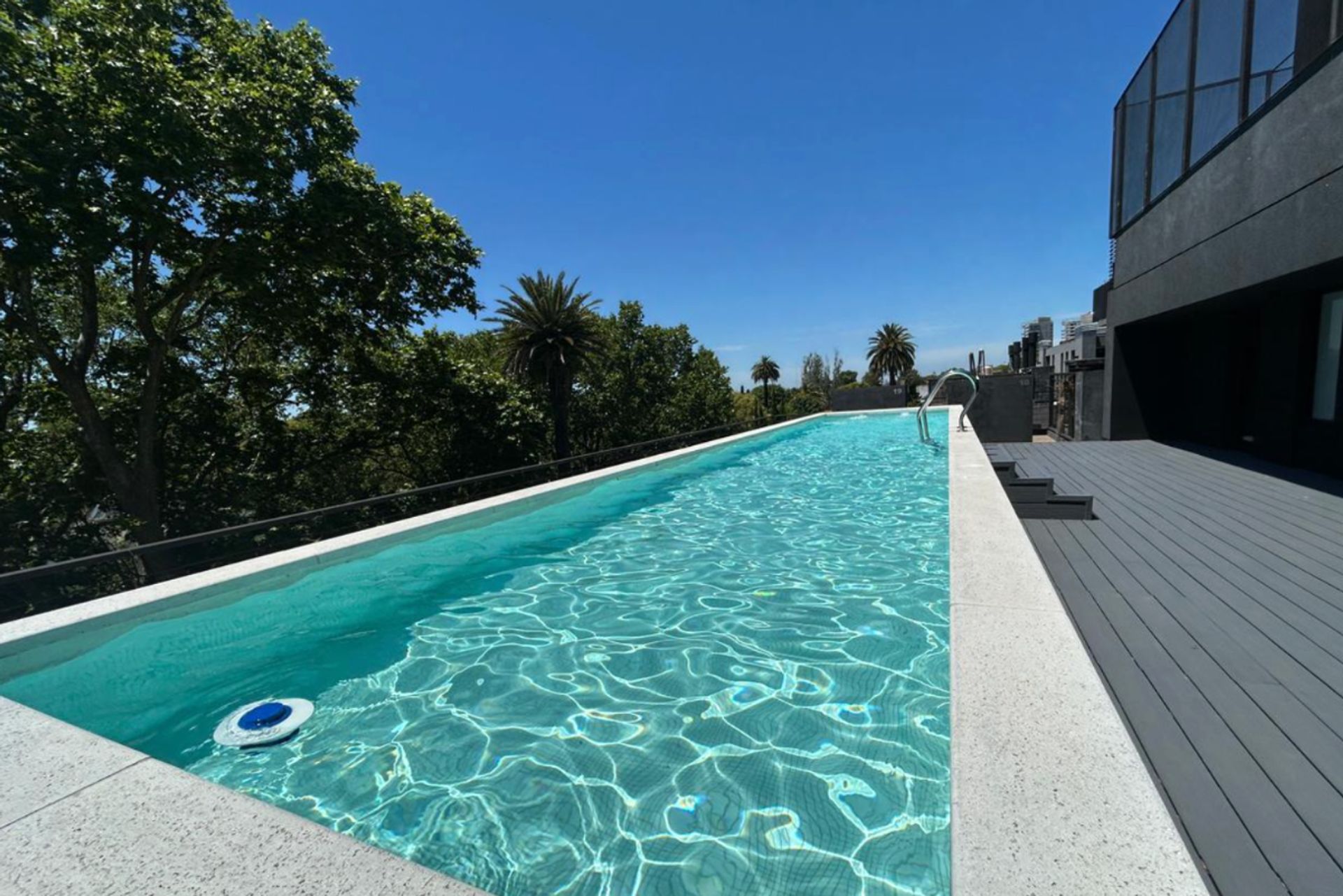 Departamento suite terraza coch piscina solarium