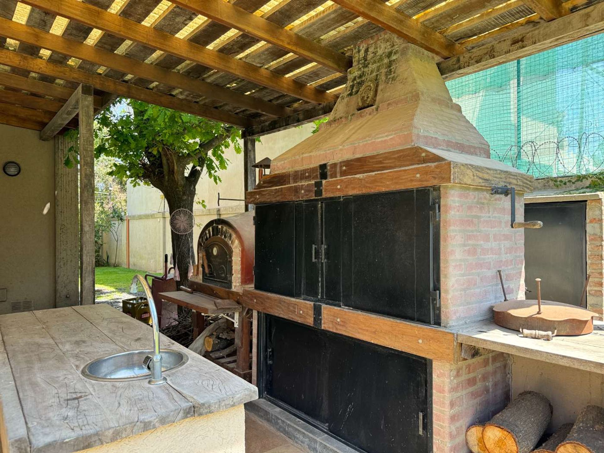 Alquiler casa 6 ambientes-pileta-parque La Bota