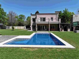 6-room house for rent – pool – La Bota Park