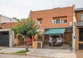 Venta Duplex 4 Ambientes Patio Y Cochera Martinez