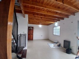 Alquila ph 3 amb. balcón alfrente sin expensas