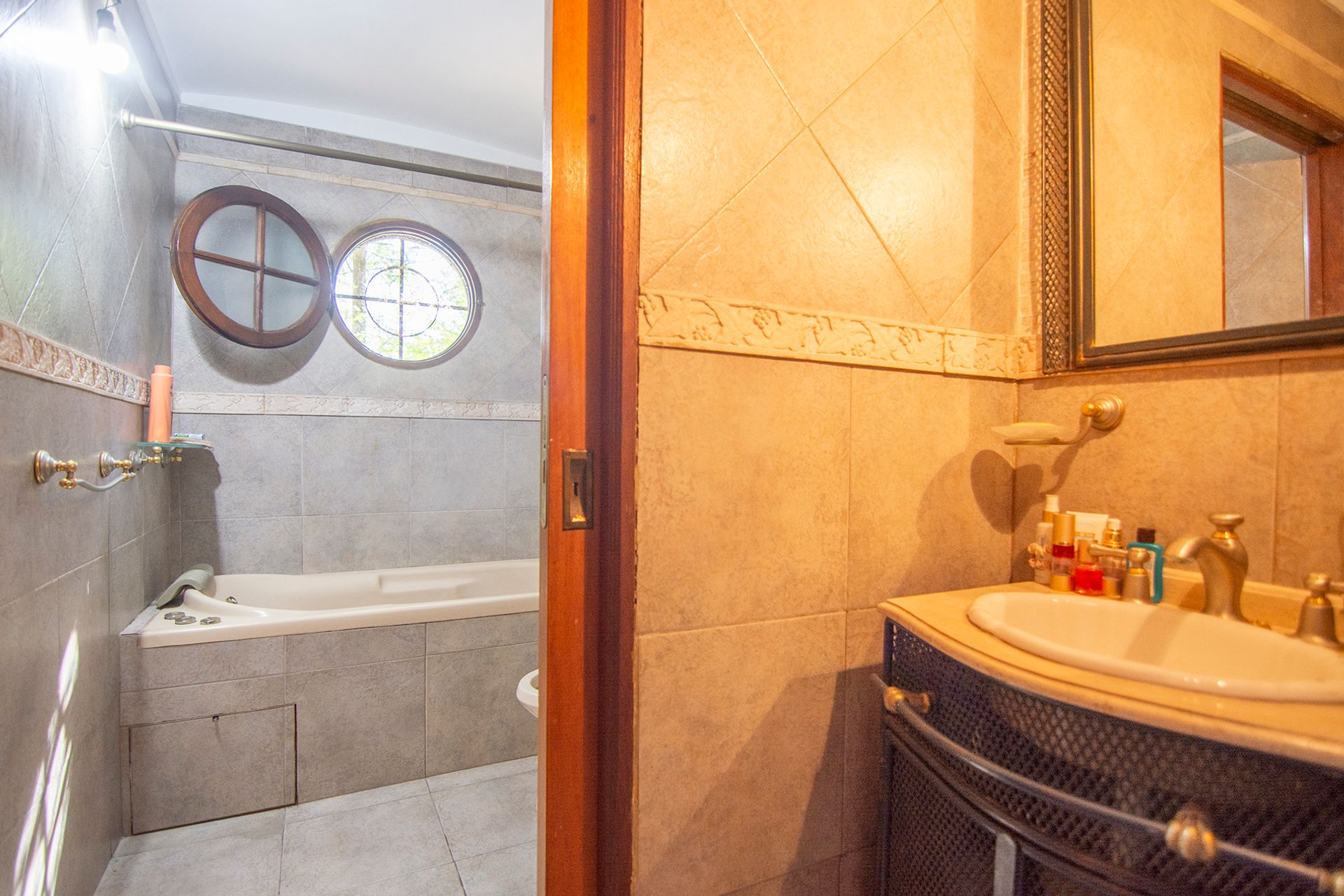 Casa 5 amb c/jardín, cochera, dep. en Don Torcuato