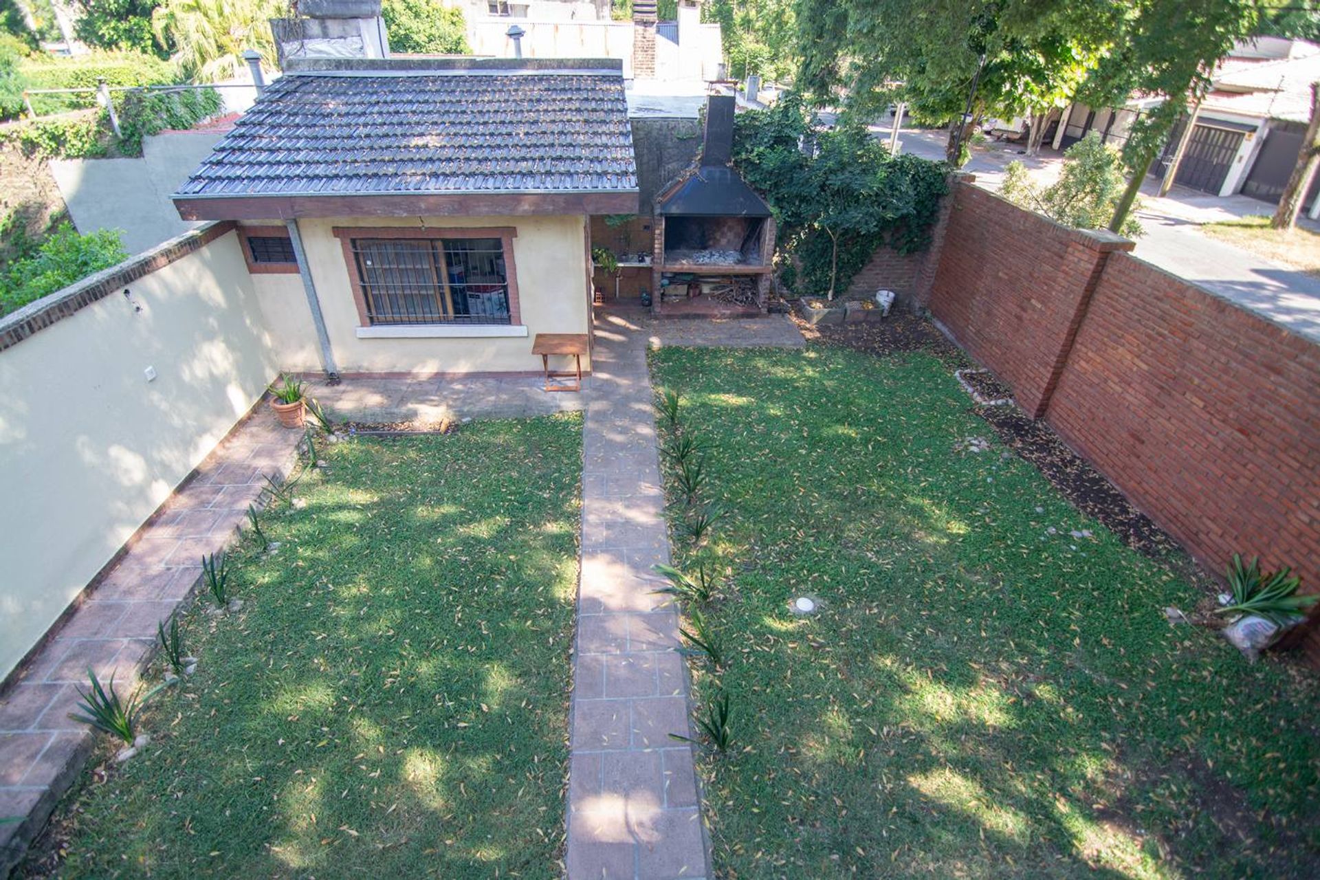 Casa 5 amb c/jardín, cochera, dep. en Don Torcuato