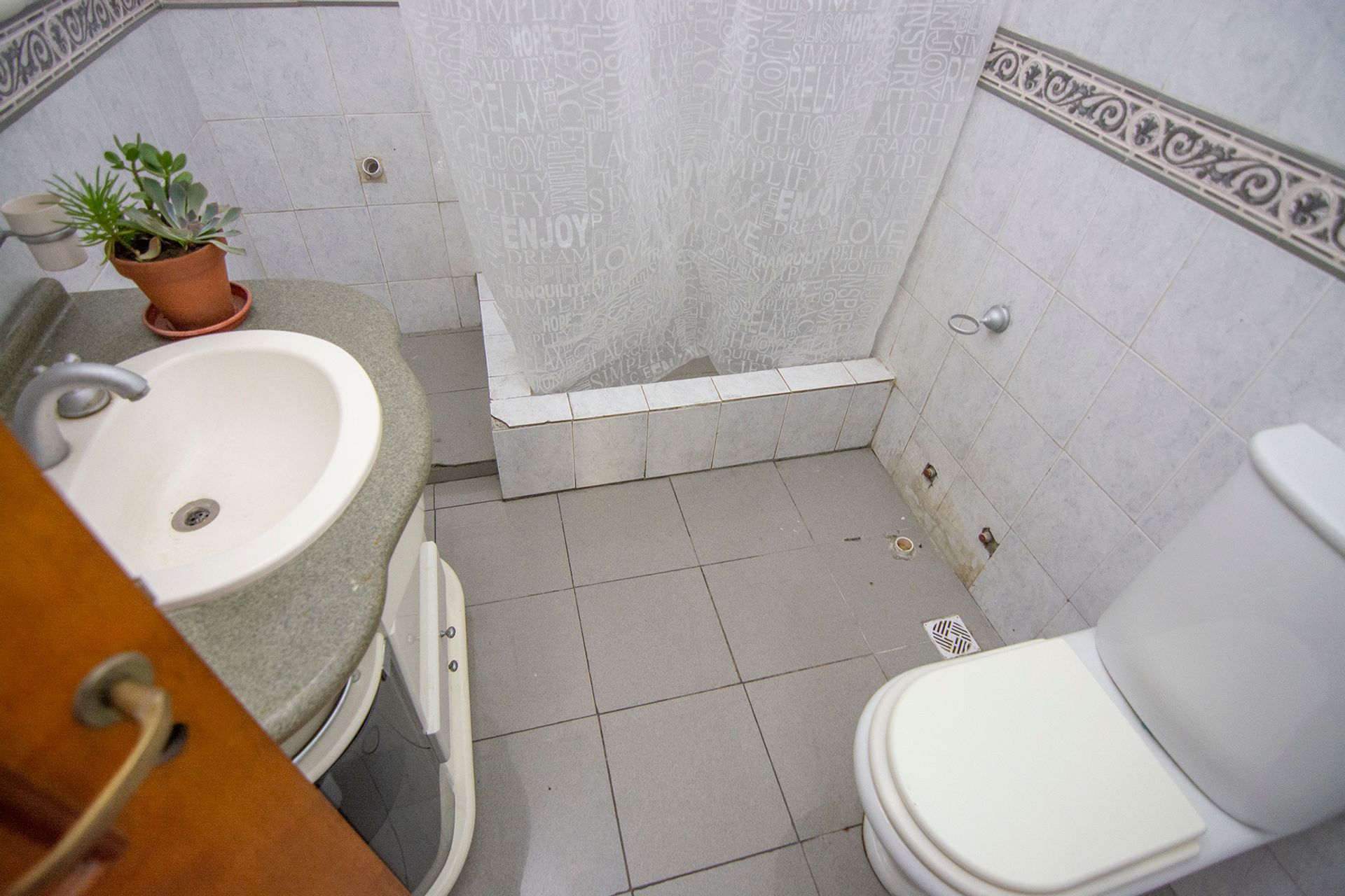 Casa 5 amb c/jardín, cochera, dep. en Don Torcuato