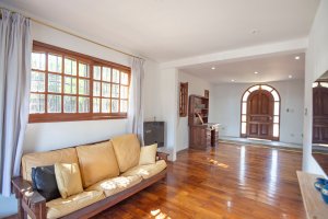 5-room house with garden, garage, apartment in Don Torcuato