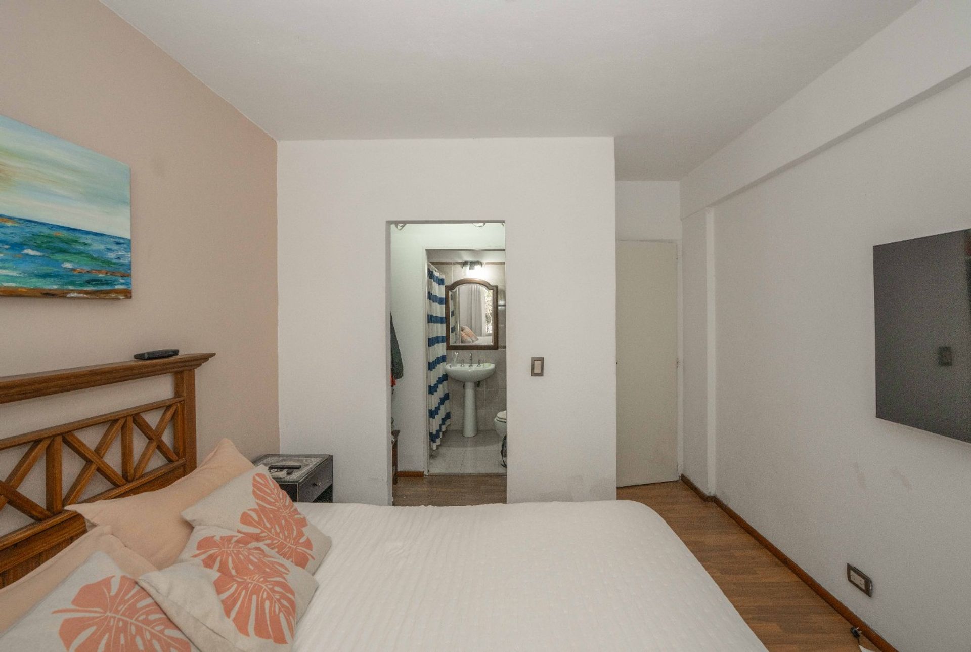 Venta Casa 6 Amb Con Jardin Y Quincho - El Talar