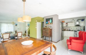 House for Sale: 6 Rooms, Garden, and Barbecue – El Talar