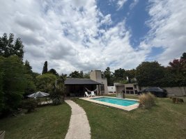 House. Benavidez Center. Quintas Zone, 4 Rooms