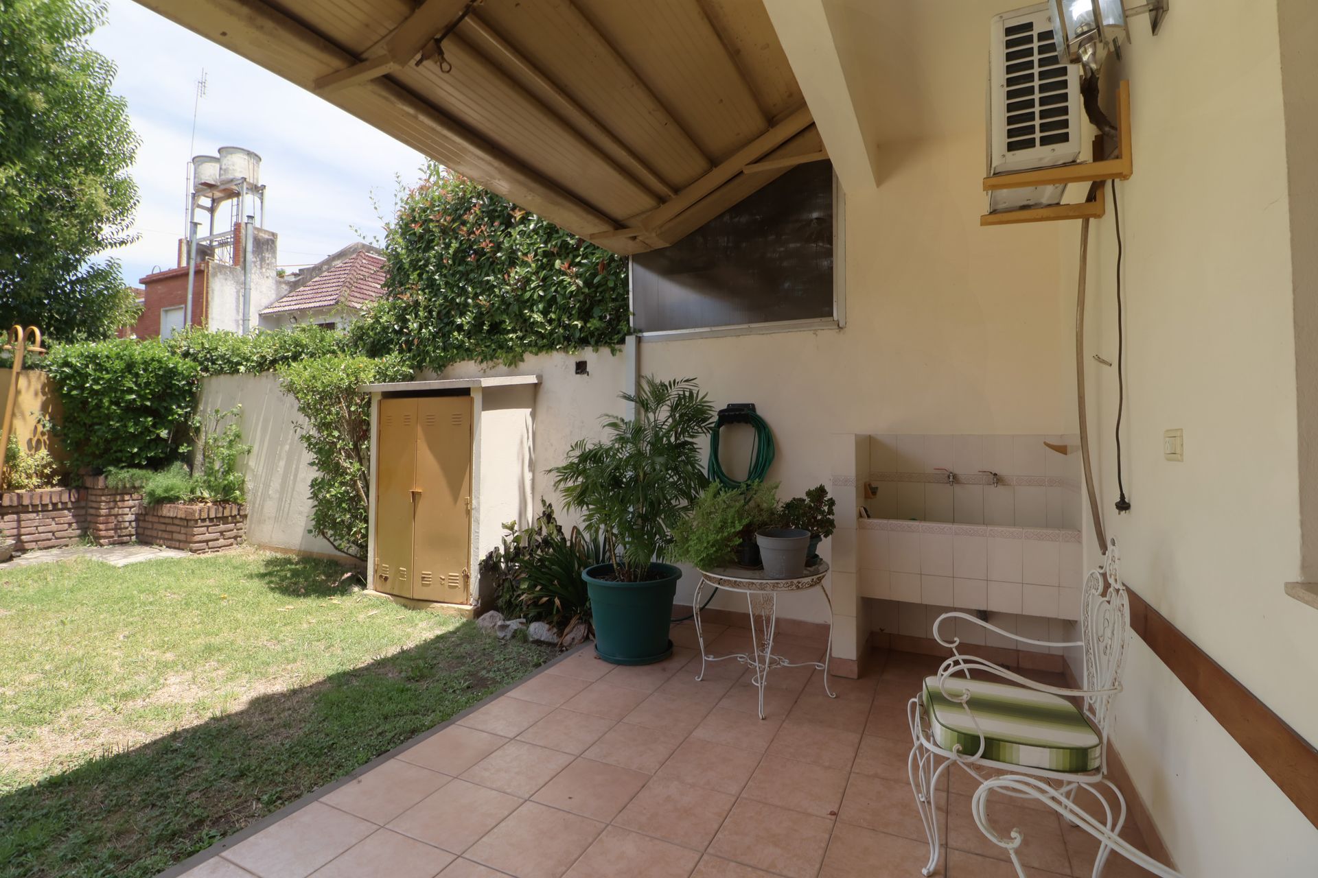 Venta Casa 4 Amb Con Jardin Y Garage - Olivos