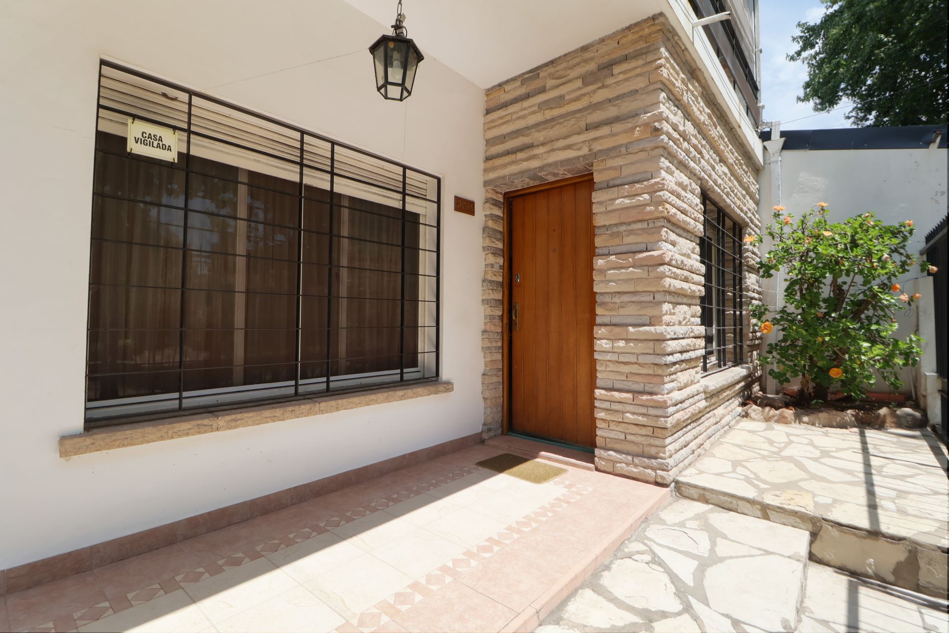 Venta Casa 4 Amb Con Jardin Y Garage - Olivos