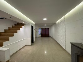 Duplex 5 rooms in Munro + playground + double garage