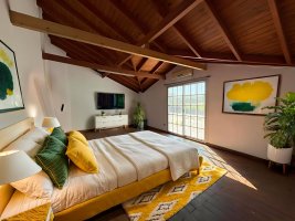 5-Room House for Sale Don Torcuato Garden and Pool