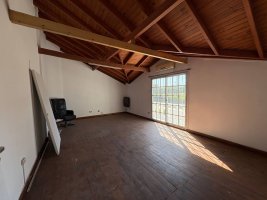 5-Room House for Sale Don Torcuato Garden and Pool