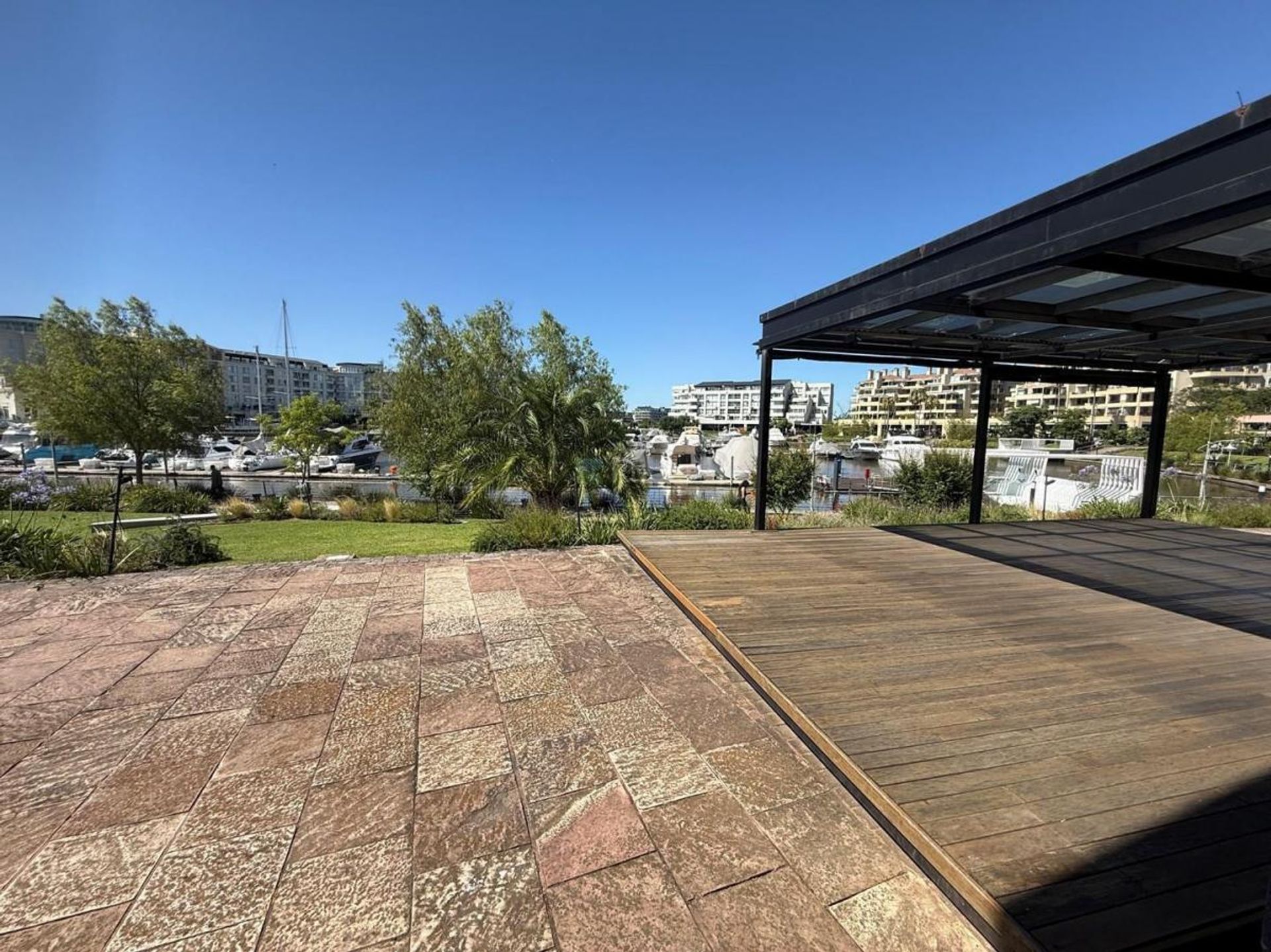 Se vende Local VISTA BAHIA GRANDE NORDELTA TIGRE
