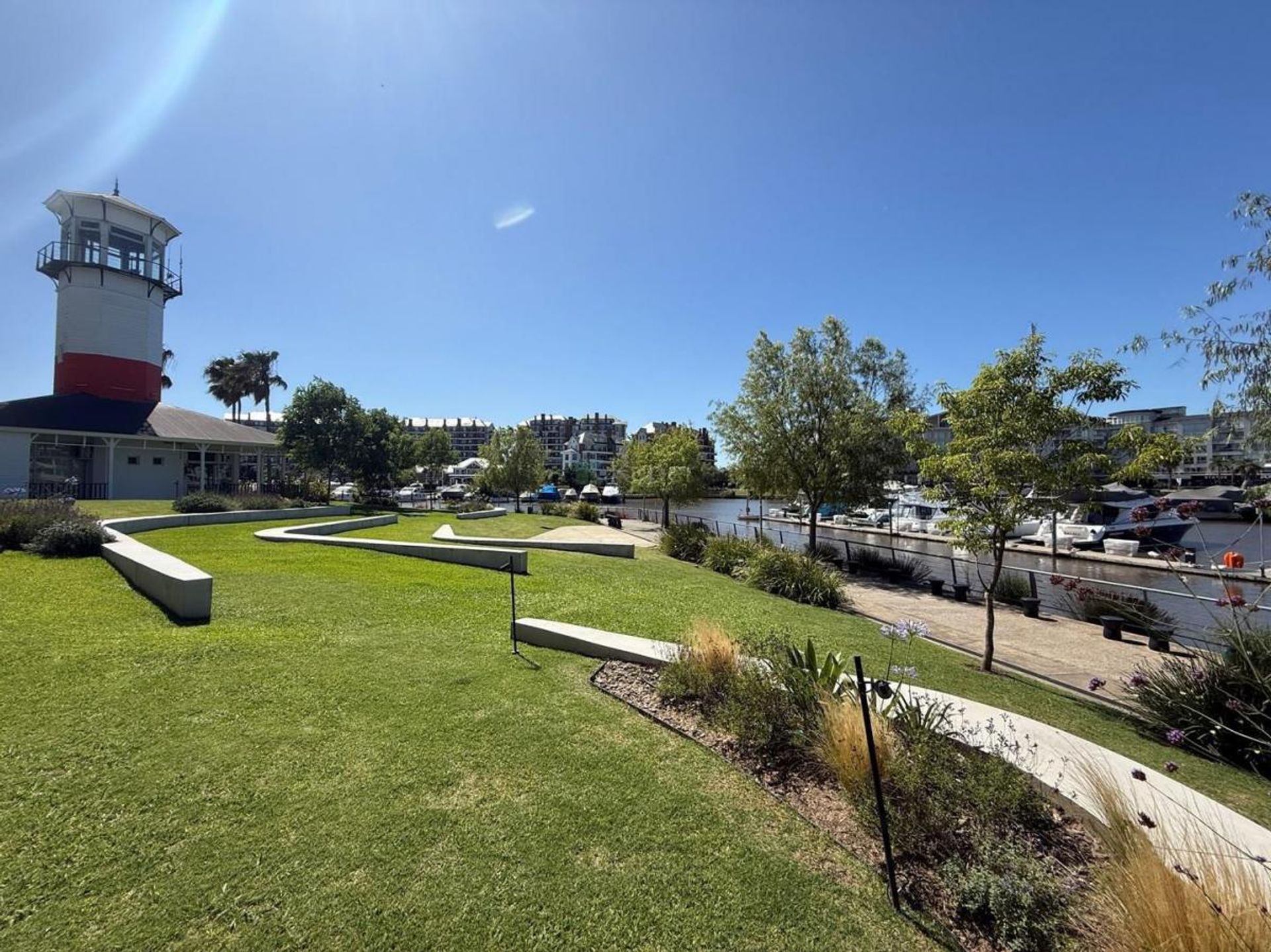 Local en venta VISTA BAHIA GRANDE NORDELTA TIGRE