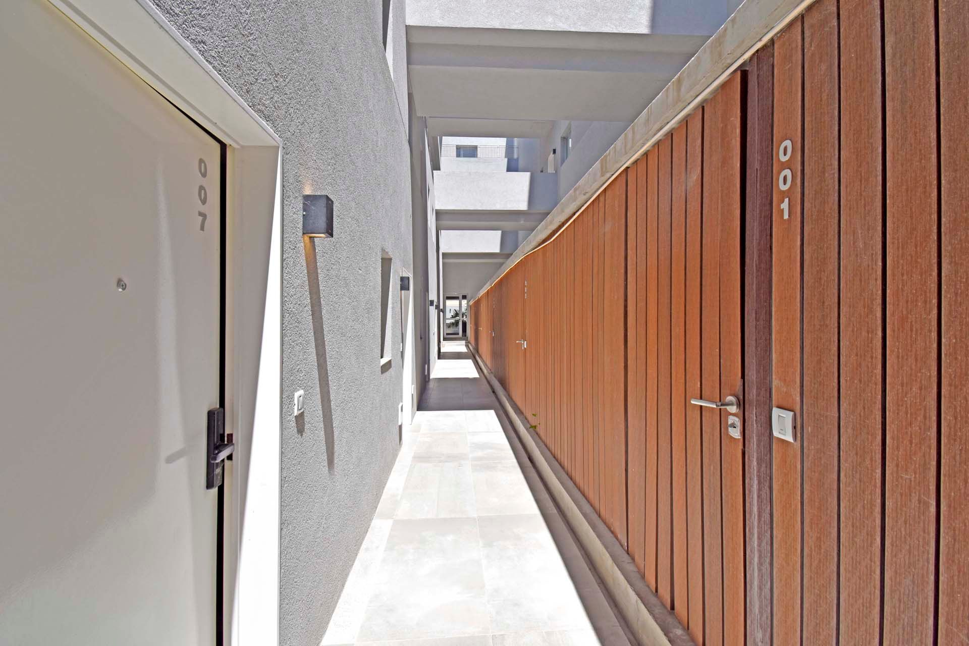 Duplex con jardin propio y cochera
