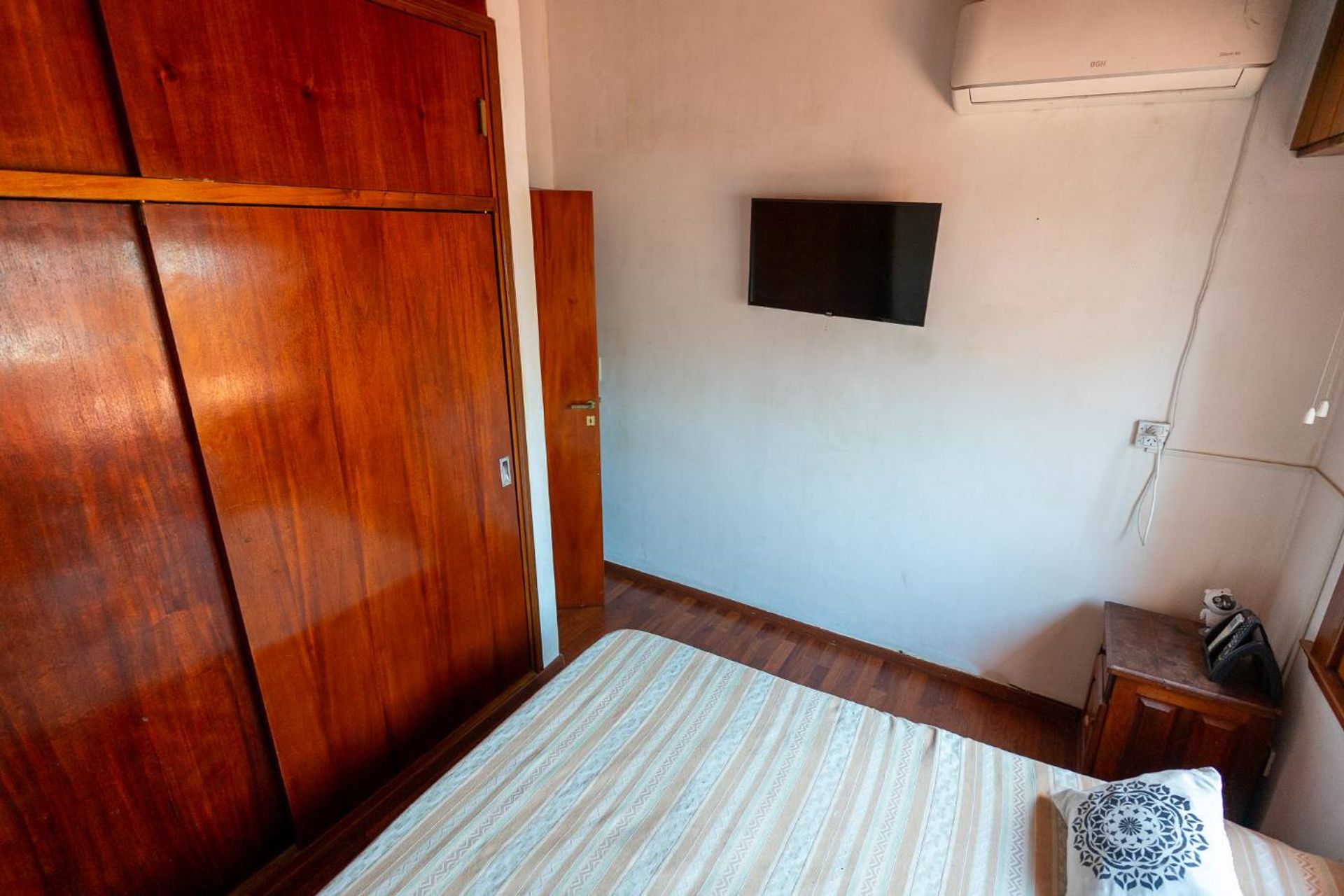 Venta Casa Multifamiliar Con 2 Entradas En Florida