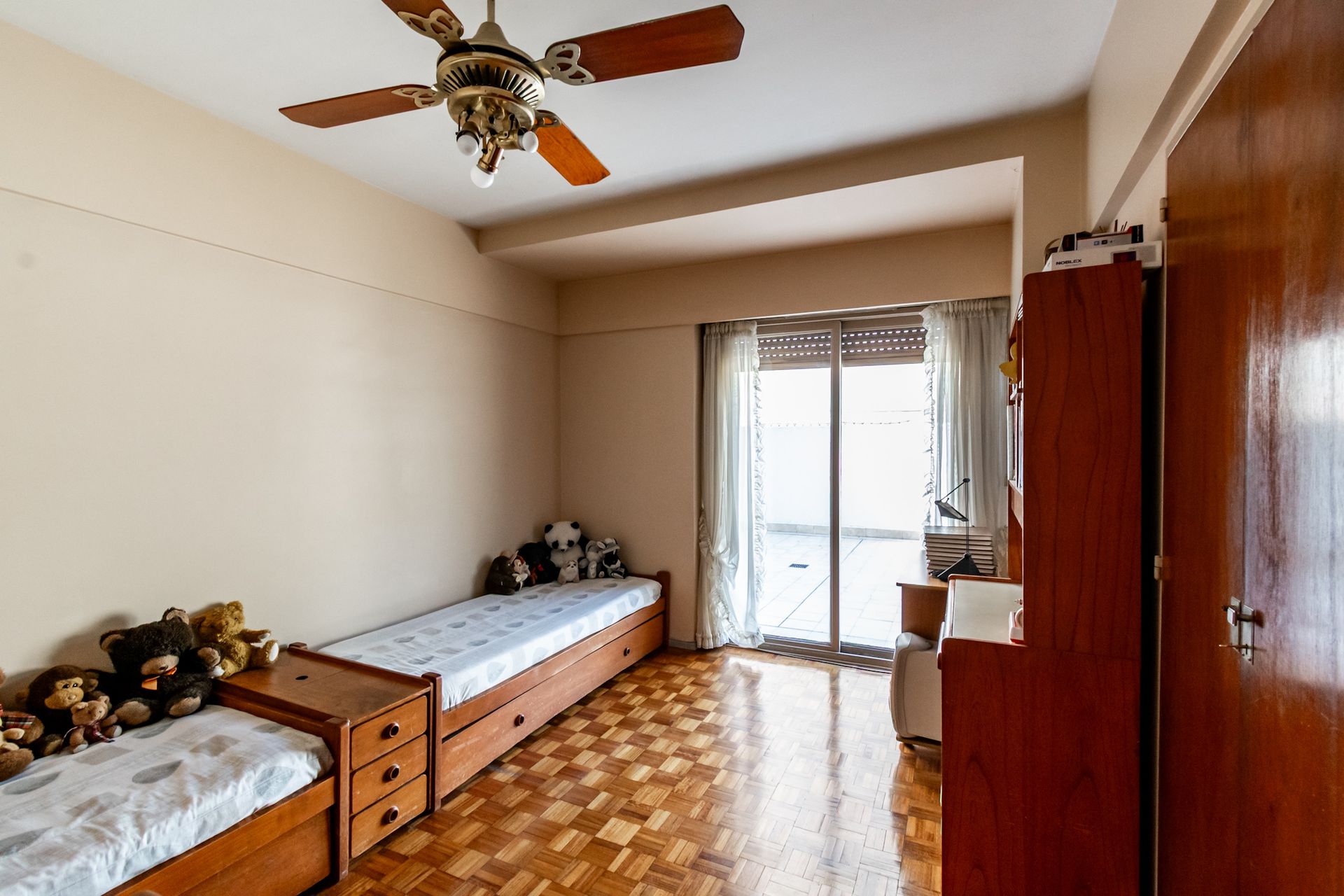 Venta Departamento 4 Amb Con Patio En Vte Lopez