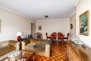 Apartment for Sale 4 Rooms with Patio in Vte Lopez