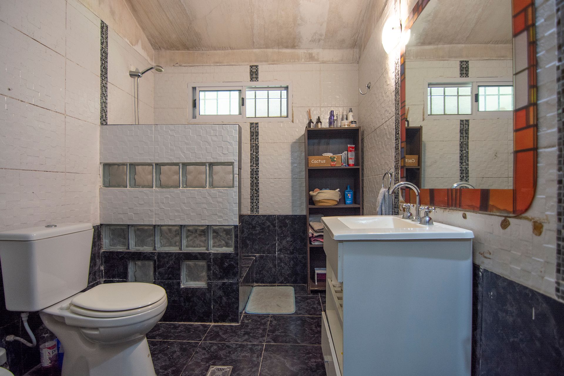 Casa 4 ambientes en venta Boulogne Jardín Cochera
