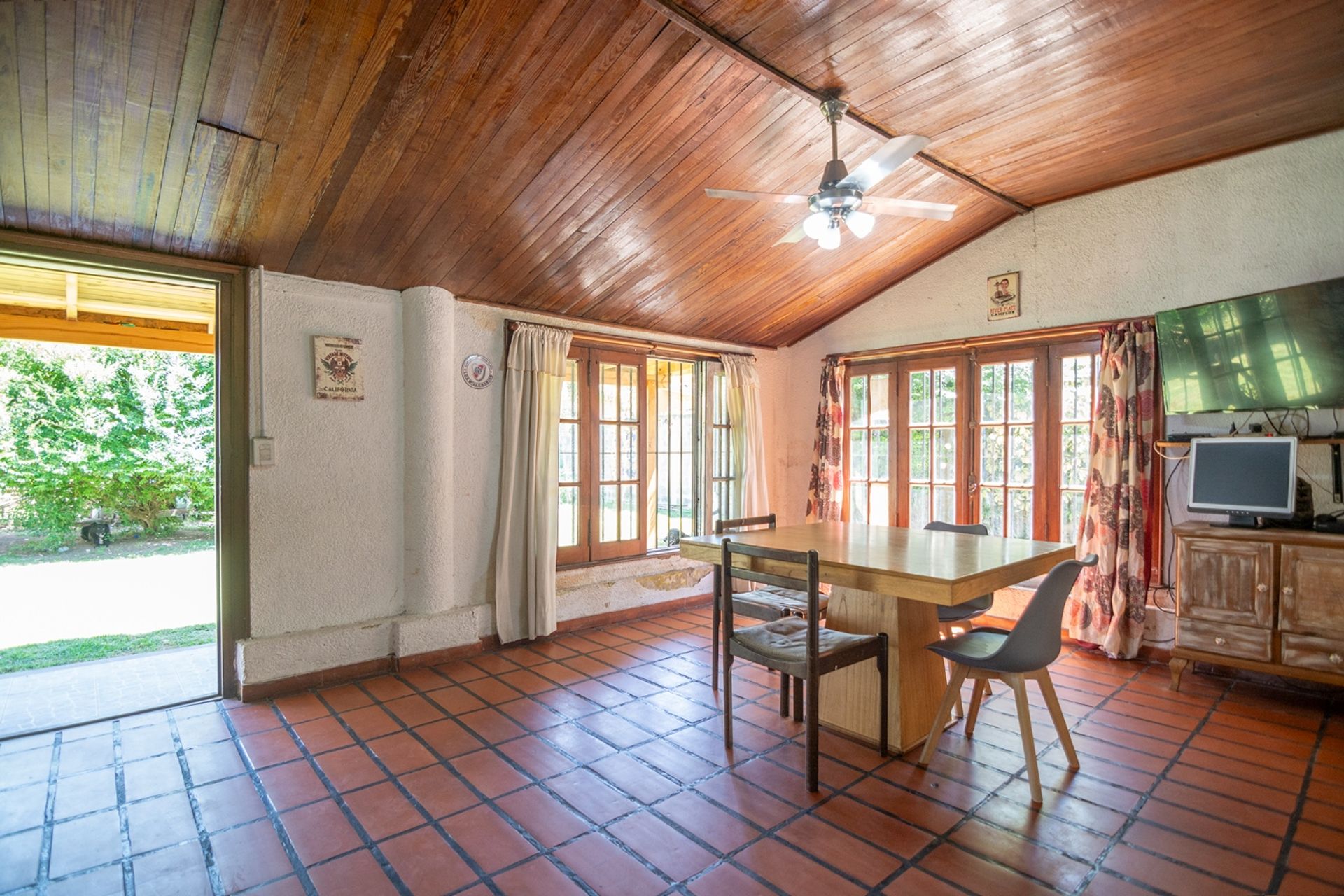 Casa 4 ambientes en venta Boulogne Jardín Cochera