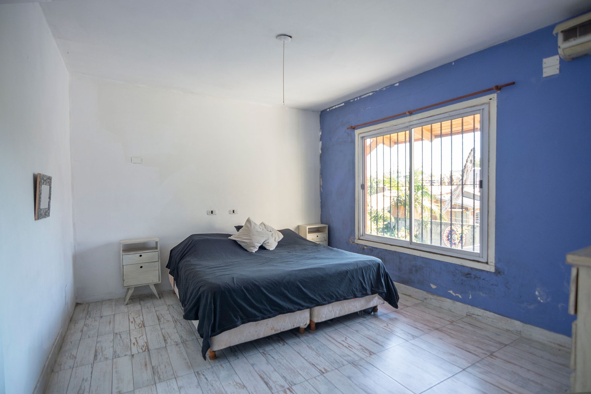 Casa 4 ambientes en venta Boulogne Jardín Cochera