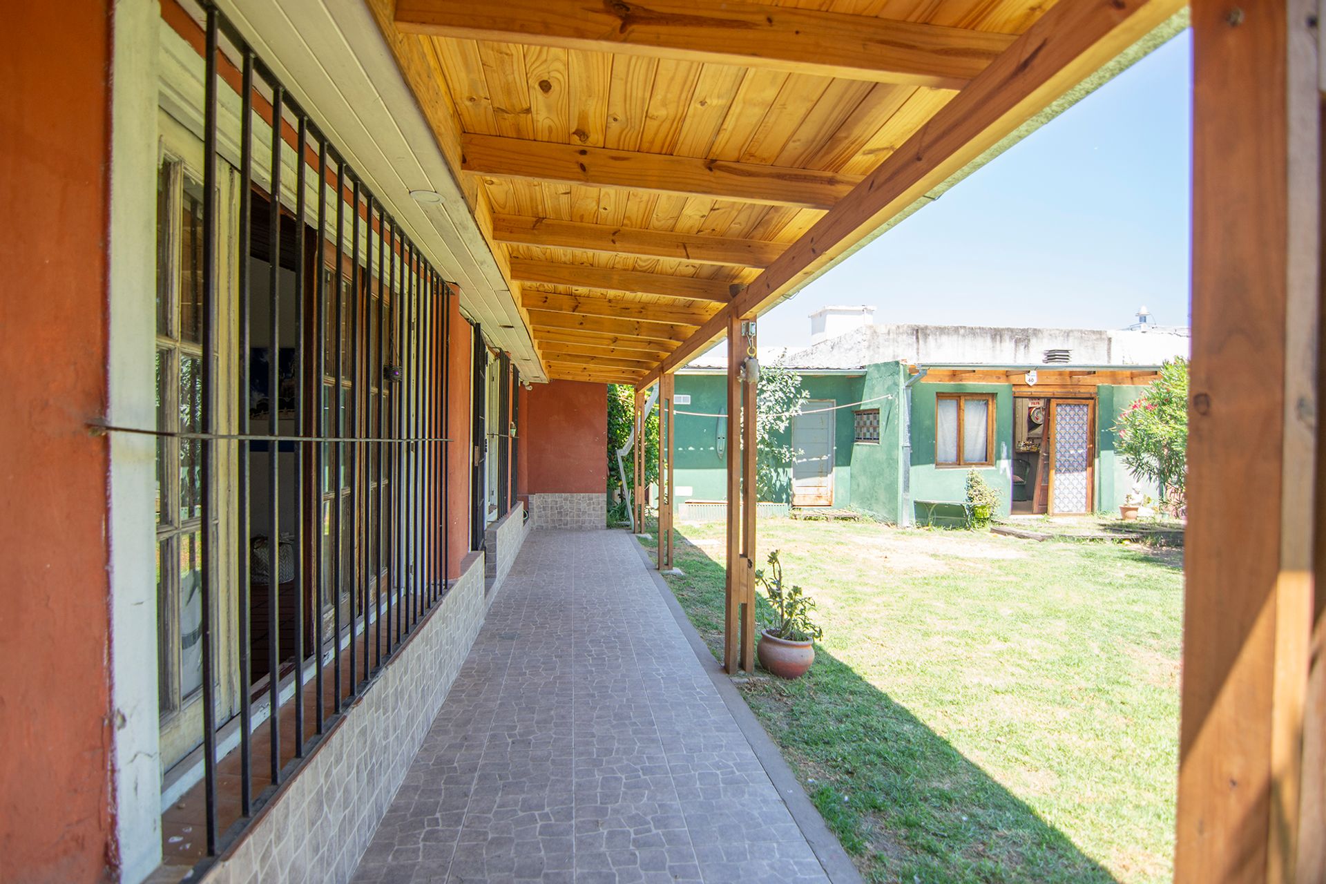 Casa 4 ambientes en venta Boulogne Jardín Cochera