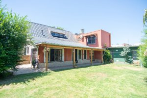 POSIBILIDAD ÚNICA! VENTA Casa 439m² BOULOGNE