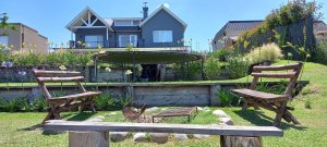 Modern house for rent by the river dock in Villanueva