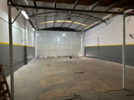 Warehouse Rental in Beccar – 270 square meters