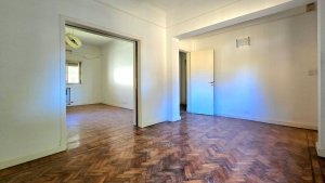 VENTA CASA 6 Amb. con cochera y jardín en FLORIDA