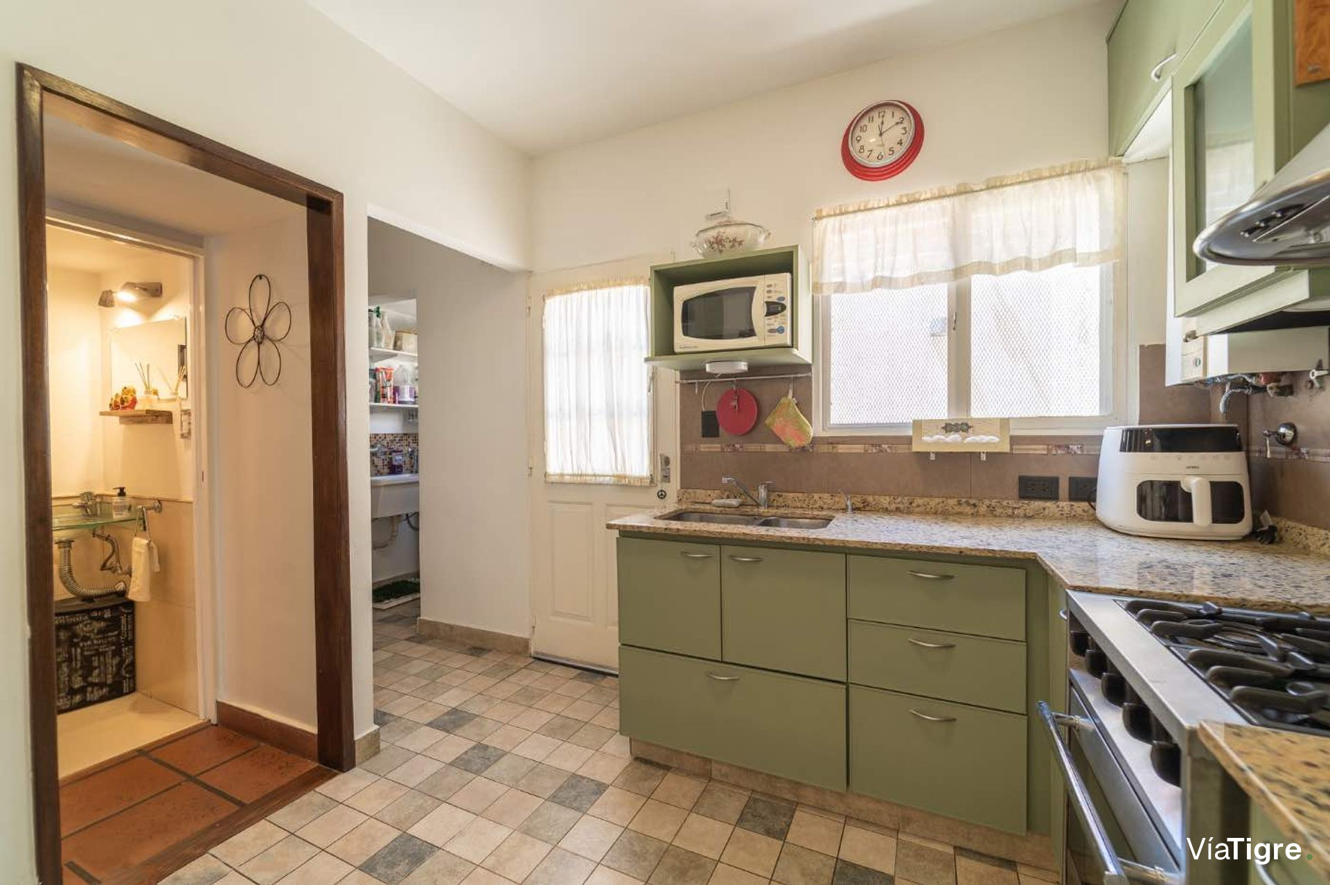 Venta Triplex 3 Ambientes Con Cochera Olivos