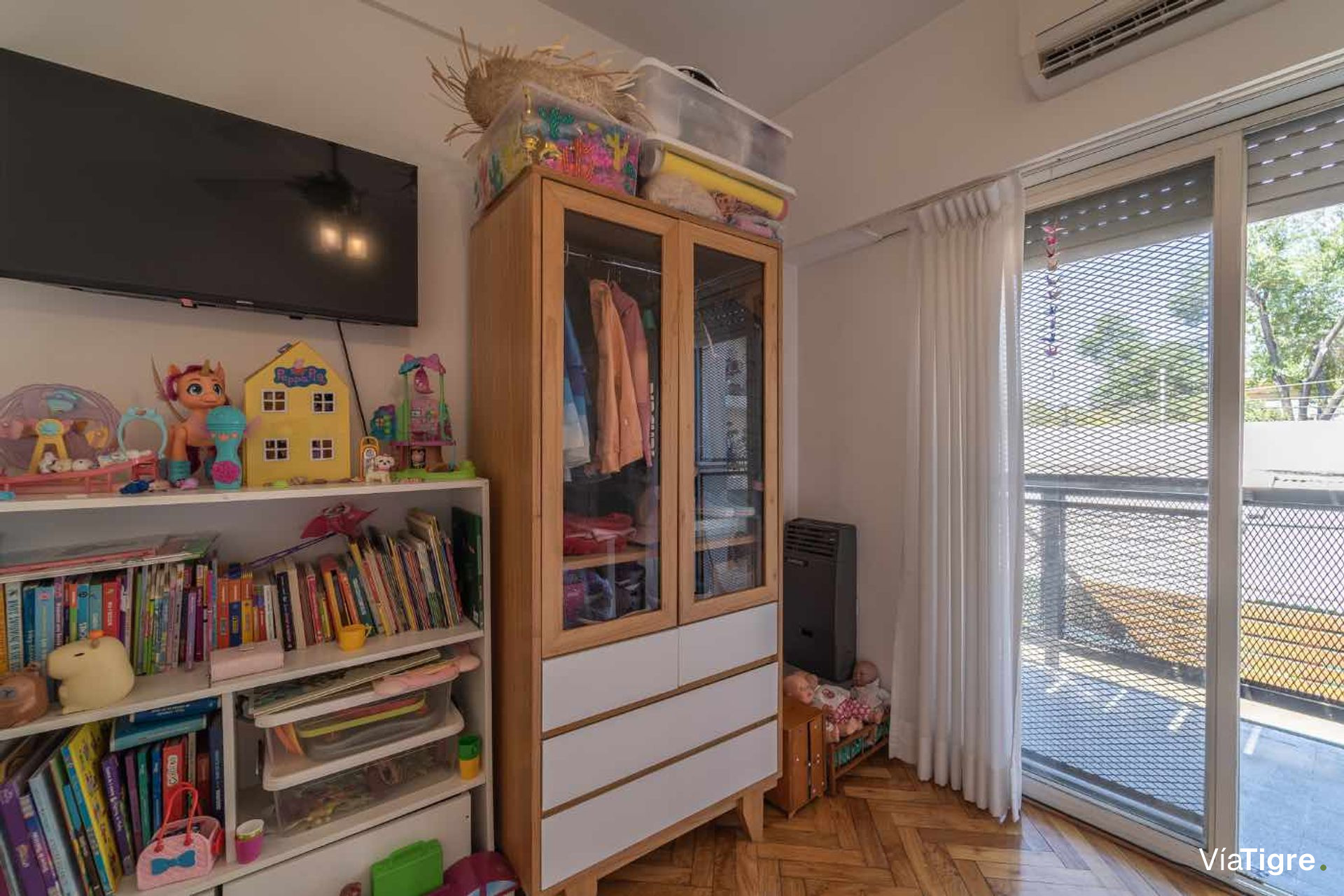 Venta Triplex 3 Ambientes Con Cochera Olivos