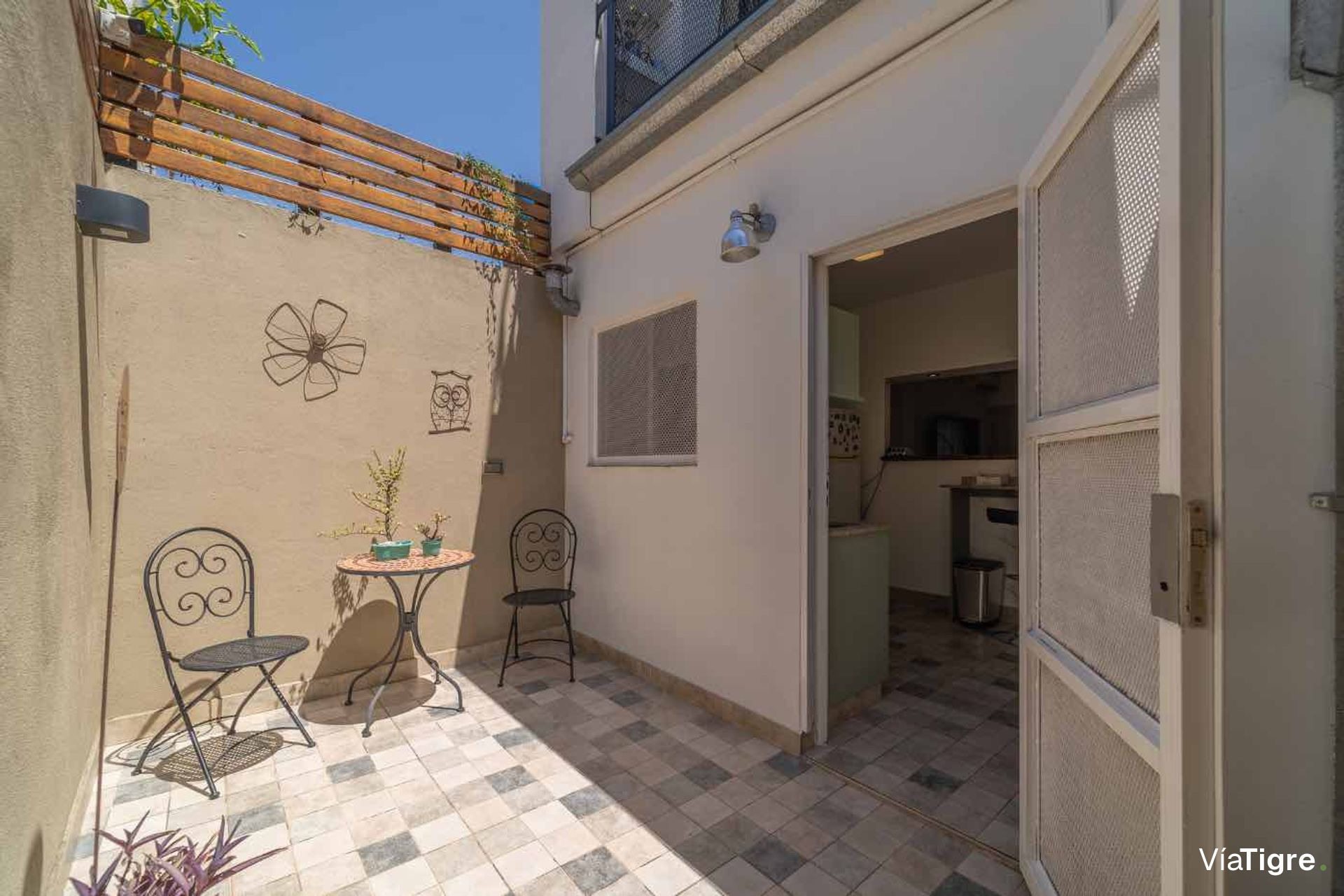 Venta Triplex 3 Ambientes Con Cochera Olivos