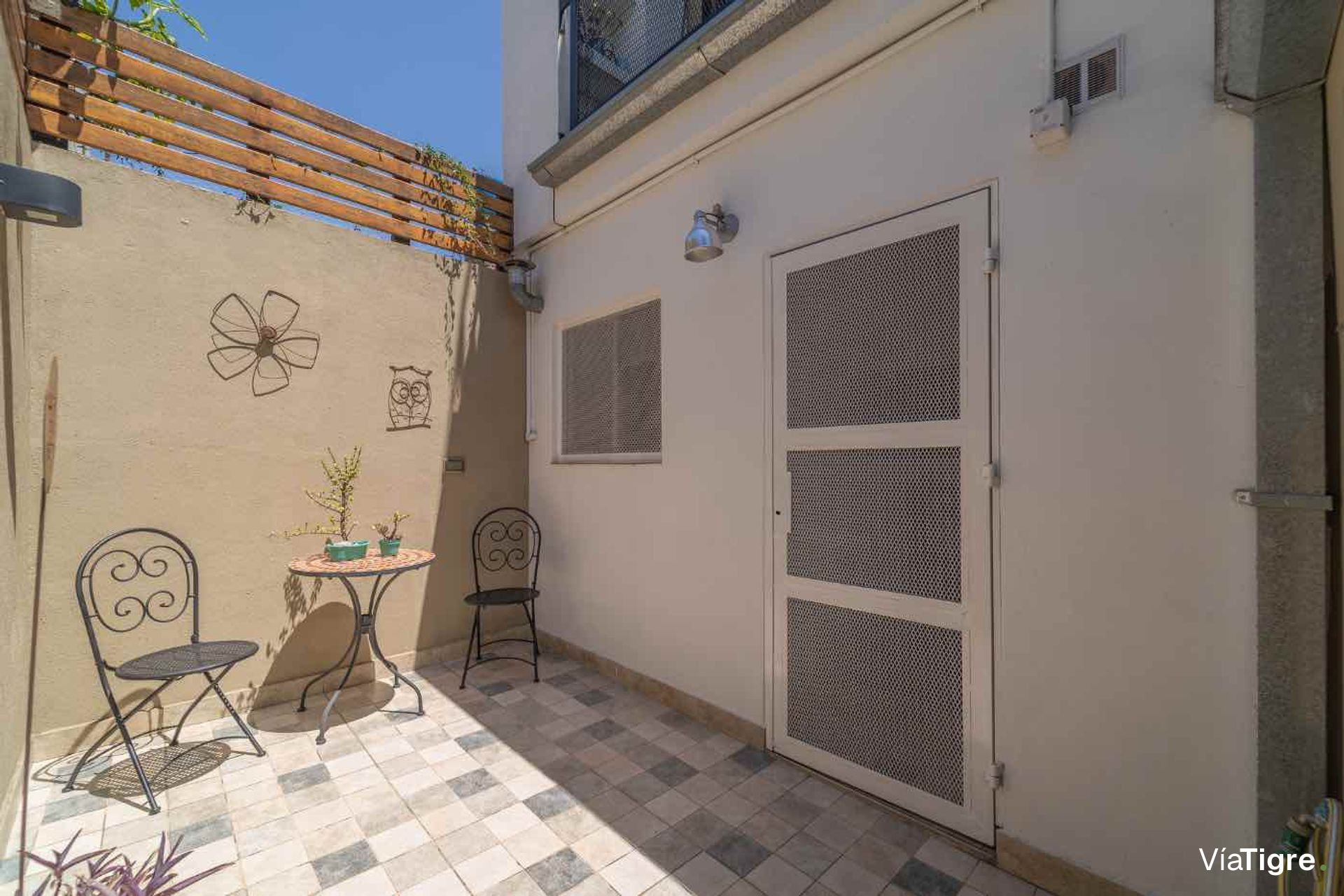 Venta Triplex 3 Ambientes Con Cochera Olivos