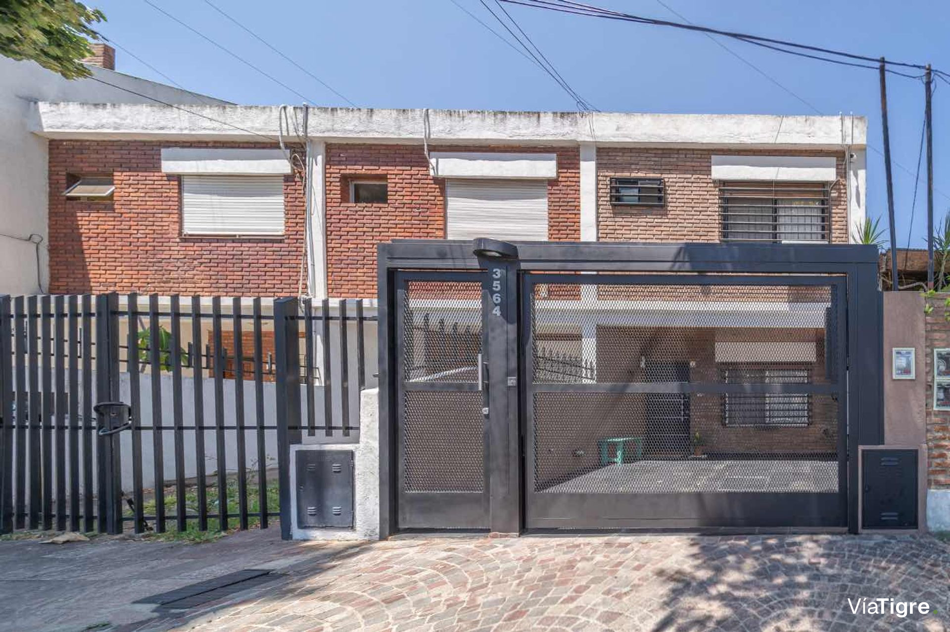 Venta Triplex 3 Ambientes Con Cochera Olivos