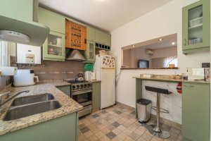 Venta Triplex 3 Ambientes Con Cochera Olivos