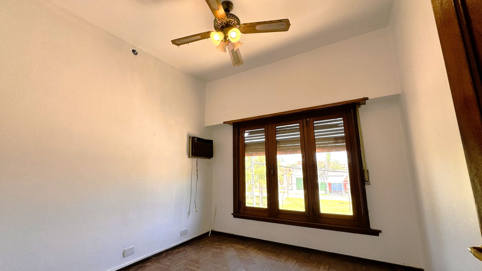 Tigre Centro: 4 Ambientes c Terraza | SIN EXPENSAS