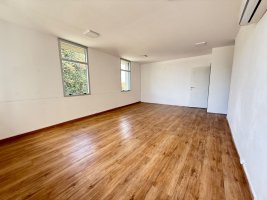 Office in Vicente López with Parking