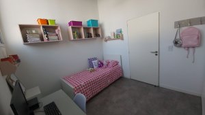 Venta Dep. 2 1/2 Ambientes Con Patio/Parri Olivos