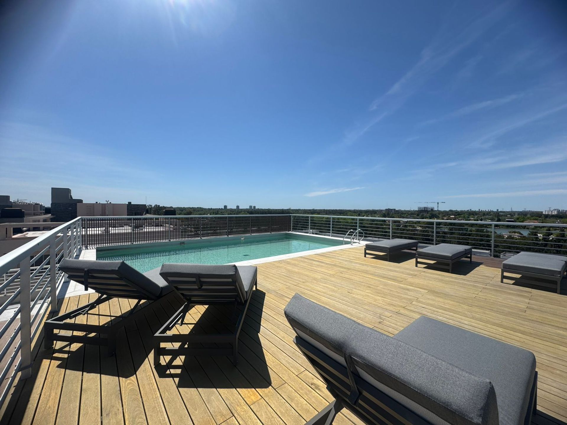 Departamento en Alquiler en Edif Skyroof, Nordelta