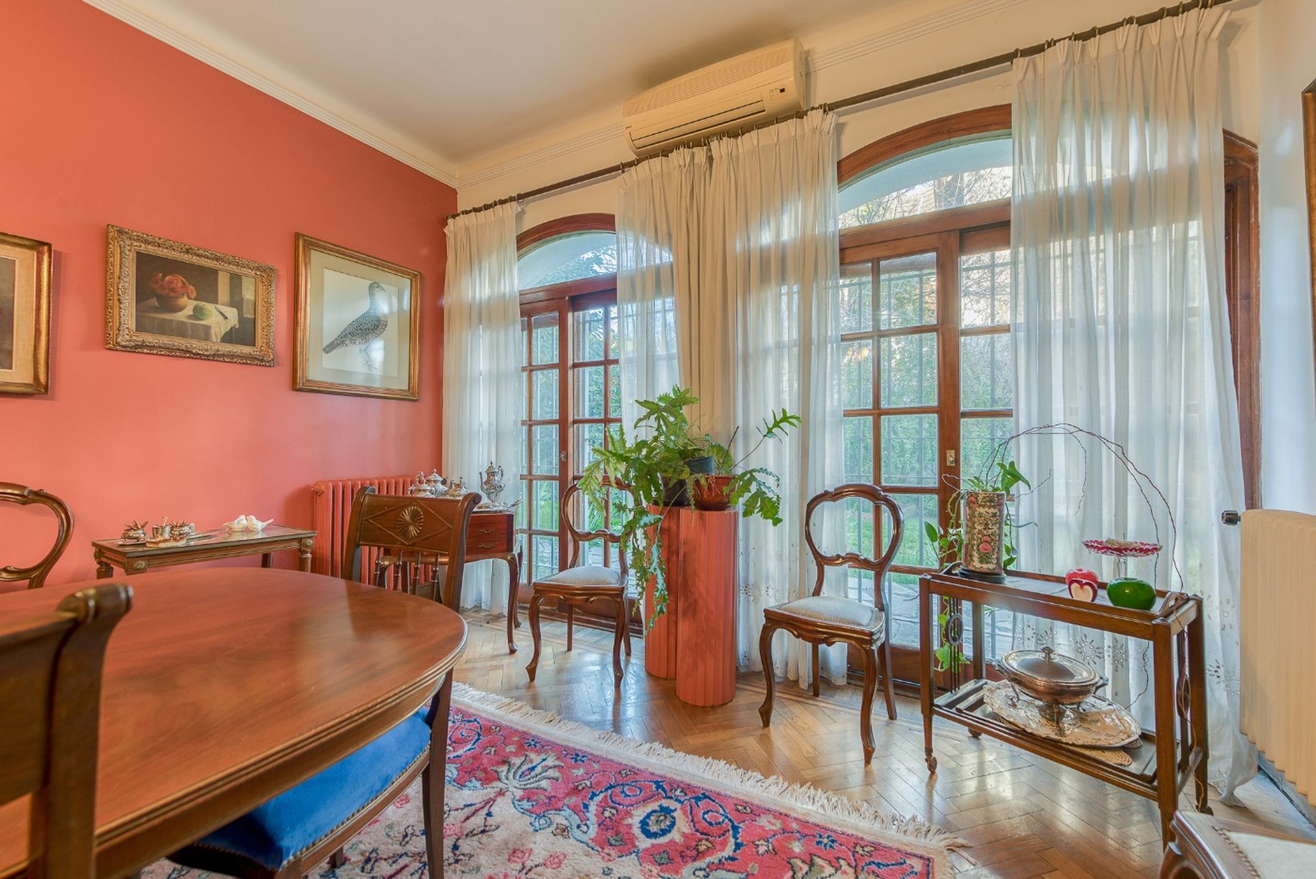 La Lucila Casa muy luminosa con Jardín y Pileta
