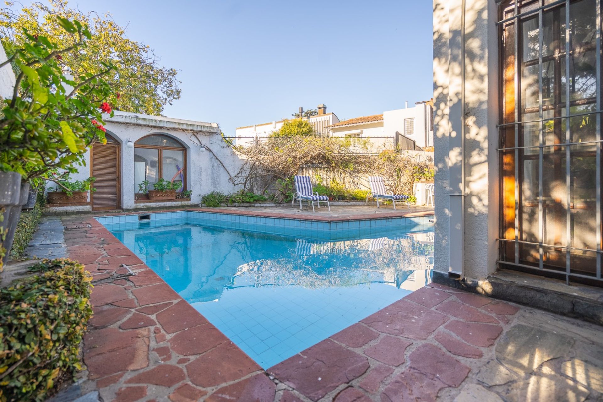 La Lucila Casa muy luminosa con Jardín y Pileta