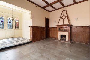 Casa 8 ambientes en San Fernando con jardín