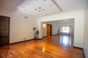 Casa en alquiler en Martínez vías a Libertador