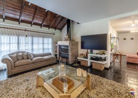 Casa 7 Amb Venta Martinez Jardin Pileta Y Quincho