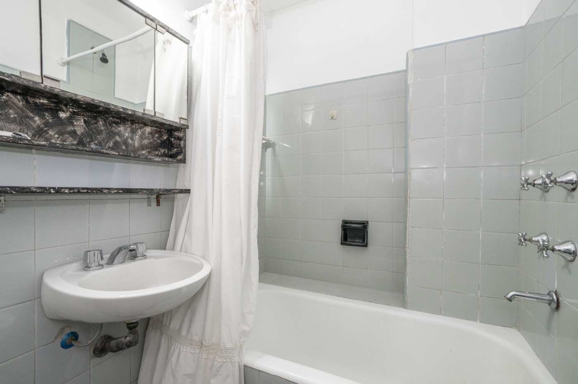 Venta 3 Amb Av.Libertador en Olivos con Terraza