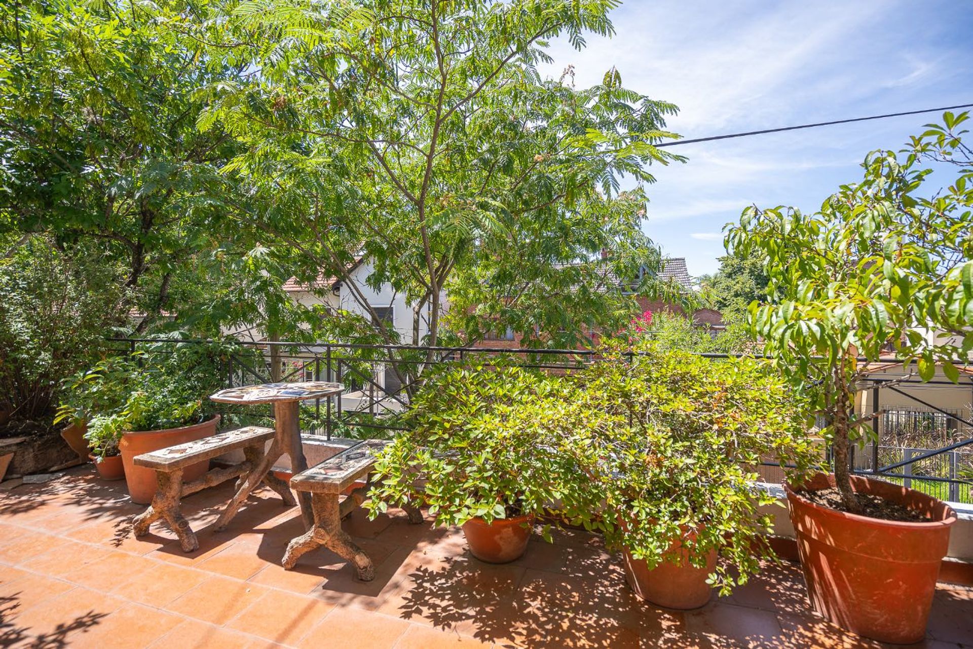 PH con parrilla, cochera y terraza en Vte. Lopez