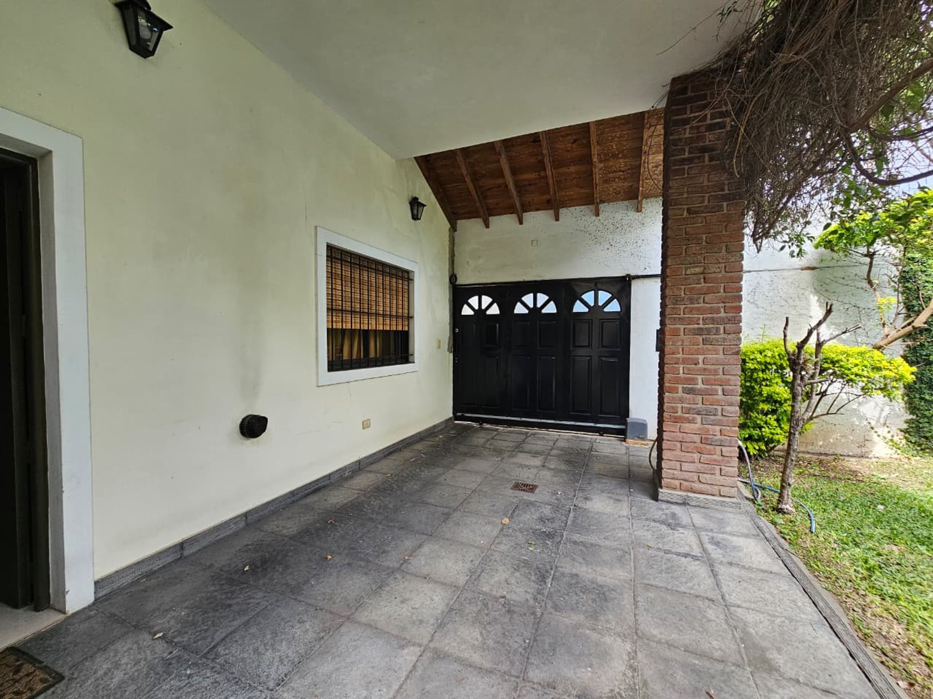 Casa 5 Ambientes Con Jardin Y Pileta En Florida