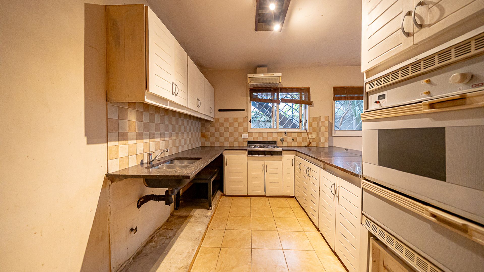 Venta Casa En Olivos Cuatro Ambientes